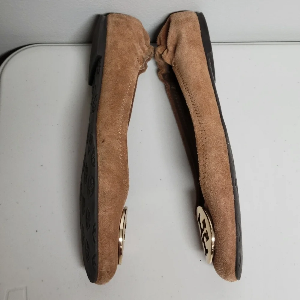 Tory Burch Reva Tan Suede Ballet Flats Size 8.